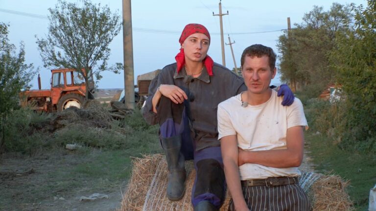 Výměna manželek a střet dvou odlišných světů: Rumunská farmářka vs. český voják