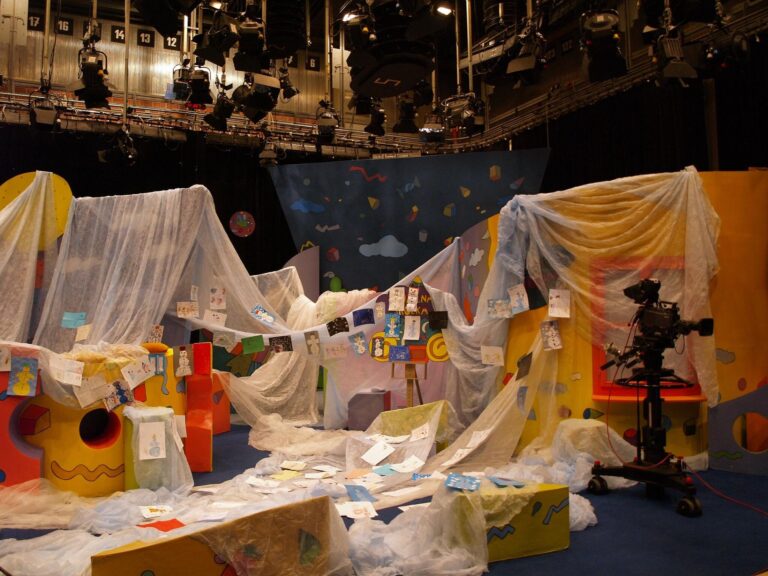 Kouzelná školka: Zavzpomínejte na osobnosti, které nás pořadem provázely a nejsou již mezi námi