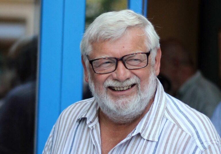 Kam se poděl Josef Klíma, hvězda Na vlastní oči? Novinář slaví 74, nedávno v reportáži vyzkoušel drogy