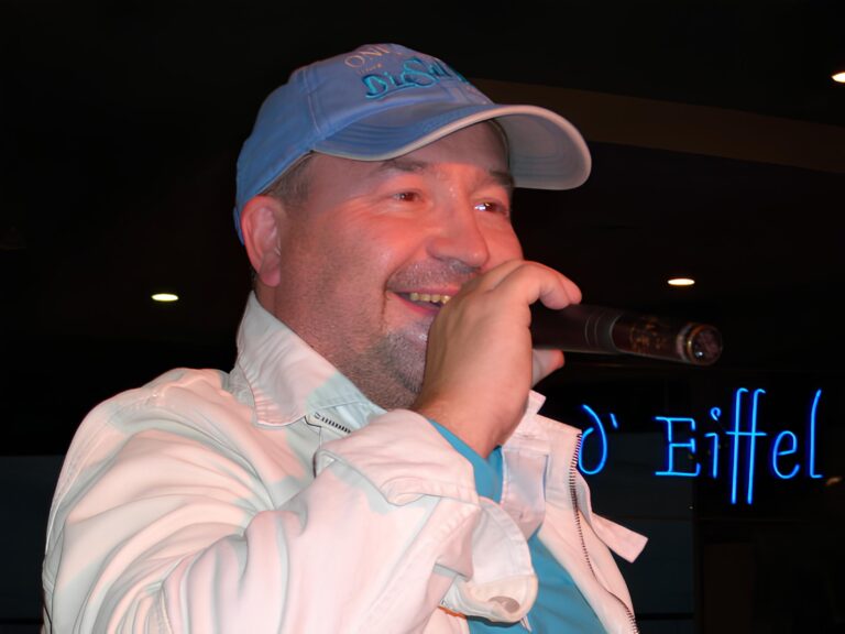 Michal David odhalil utajovanou sestru: 10 let se neviděli, žije ve Švýcarsku s potomkem tibetských králů