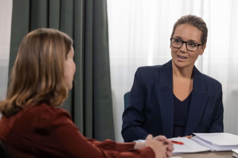 Ulice ve středu: Martina má o Soně jasno, problémy v hračkářství a Sonin plán se vyvíjí skvěle