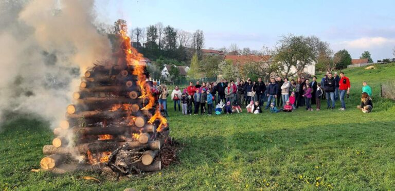 Pálení čarodějnic: Původ, historie a současnost