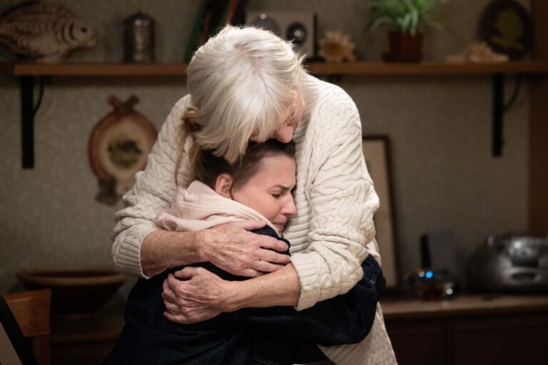 Nejdojemnější okamžik Ulice: Adriana míří za dědou do nemocnice