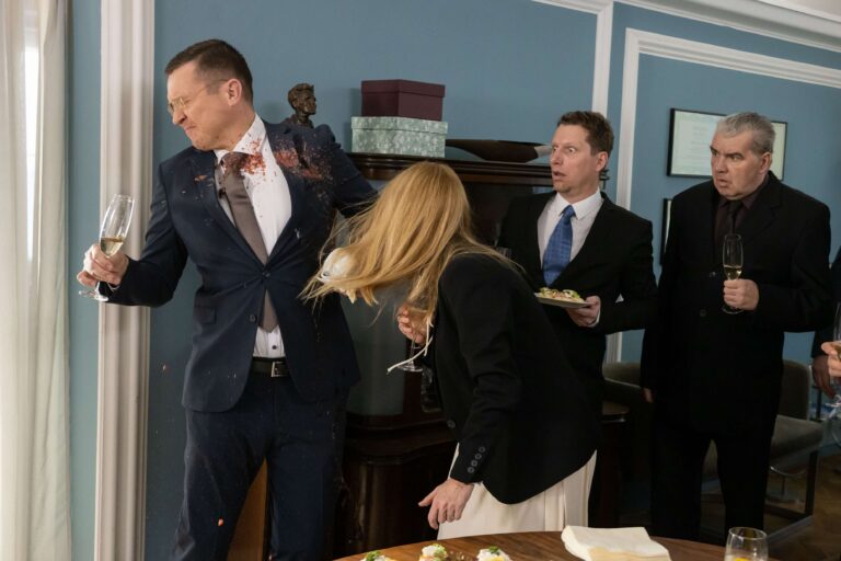 Ulice: Vrchol nechutnosti. Blanka pozvrací ministra