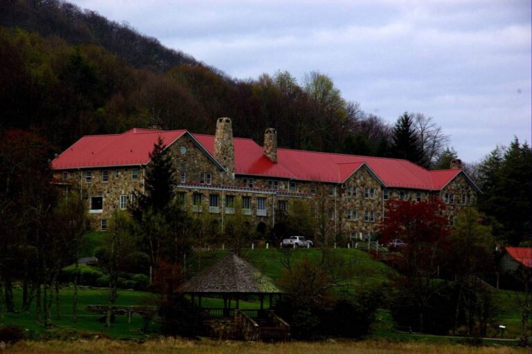 Jane Brucker alias Lisa Housemann: Hvězda hříšného tance slaví 66