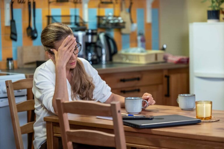 Ulice: Jirka Hložánek je znepokojen děním ve škole. Došlápne si na Soňu