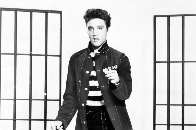 Poslední koncert Elvise Presleyho: Funěl a sotva dýchal, pohled na něj láme srdce, krátce poté zemřel