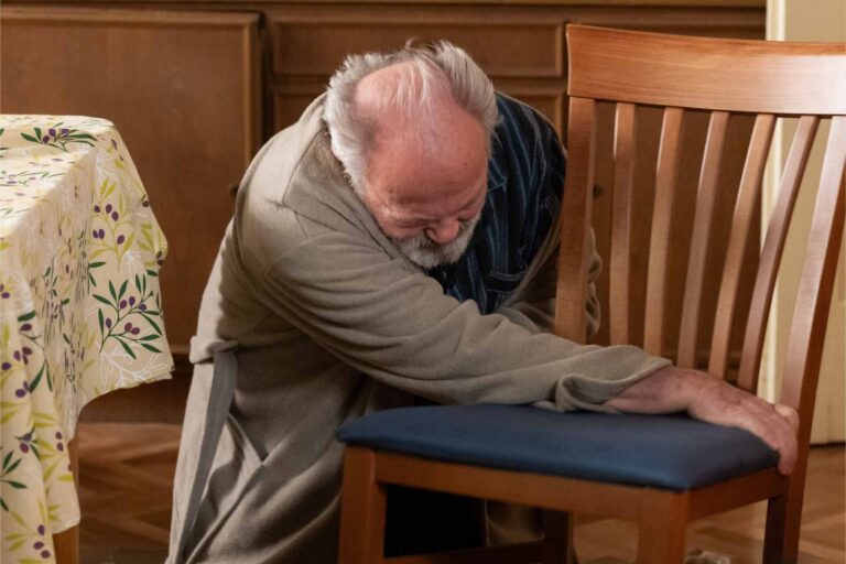 Ulice v úterý: Pešek se zraní, Sonino nadšení, šuškanda na gymnáziu a Anežčino poprvé