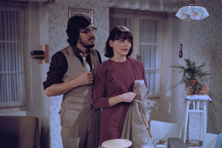 Herecká kráska Eva Jakoubková (†53): Nezvládnutá sláva, láska ke starším mužům, démon alkohol a osamělý konec