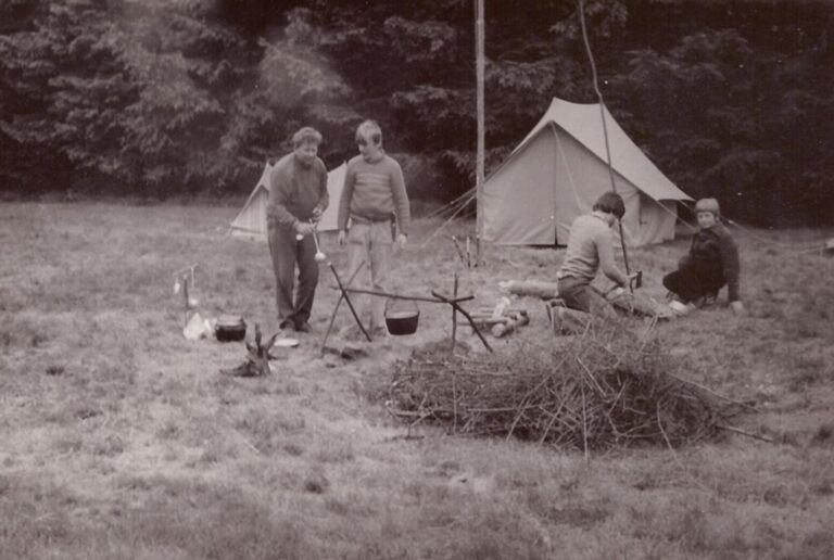Letní tábory v 70., 80., 90. letech a dnes: Co se změnilo od časů našeho dětství a co už dnešní děti nezažijí