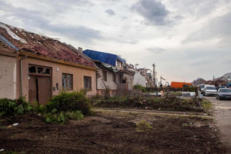 Peklo o rychlosti 300 km/h. Čtyři roky od tornáda, které změnilo tvář Moravy