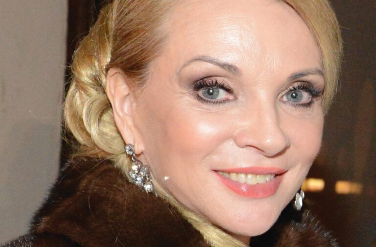 Zdena Studenková: Utekla s matkou před otcem s jedním kufrem. Pak přišla manželství, potrat a dnes luxus