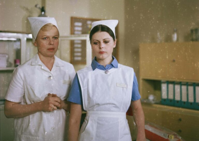 Andrea Čunderlíková alias sestřička Ina žije s kytaristou z Olympicu. Dcera vydělala miliony v tenise