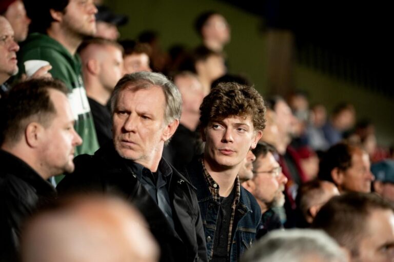 Petr Uhlík o fotbalové komedii Kouzlo derby: Nečekaná stopka v posteli i první kontakt s fotbalem