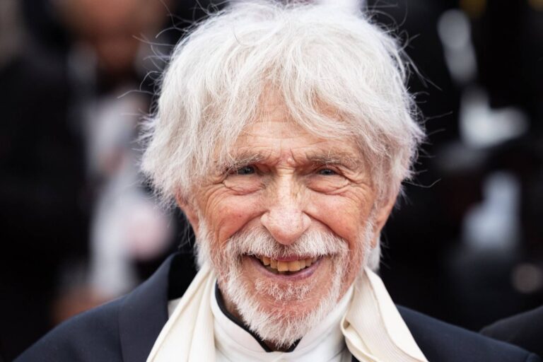 Pierre Richard má 91 a je stále vitální: Pochází ze šlechtické rodiny, miluje Prahu a žije s o 30 let mladší Brazilkou