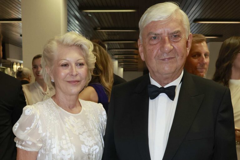 Miroslav Donutil žije po boku své ženy Zuzany už padesát let, bez skandálů a s úctou