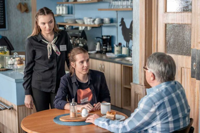 Ulice je zpět: Divoká dovolená, ztracené miminko i napětí ve škole