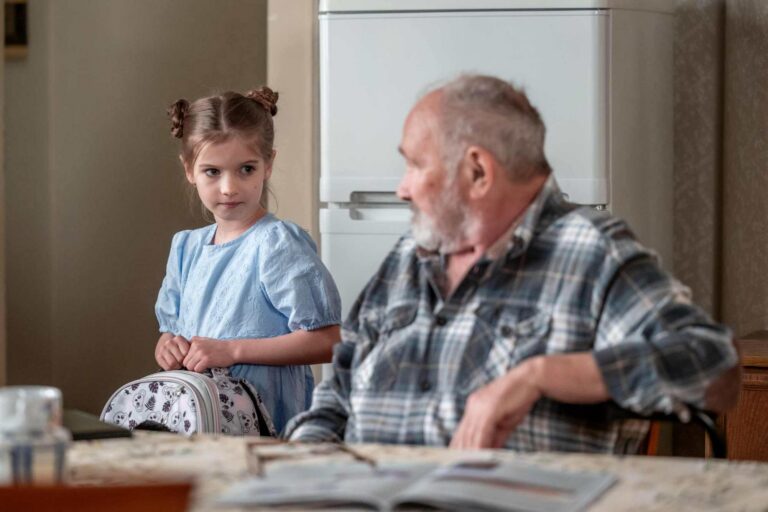 Stella Polášková válí v seriálu Ulice i na ledě. Dcera slavného hokejisty si získává srdce diváků