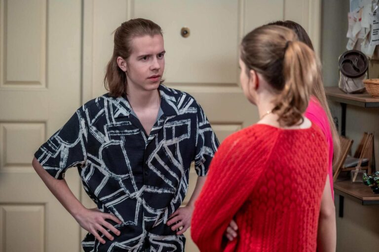 Tento týden v seriálu Ulice: Vanda to schytá na více frontách, Lukášovo pozvání na rande a Karla zasahuje více, než by měla