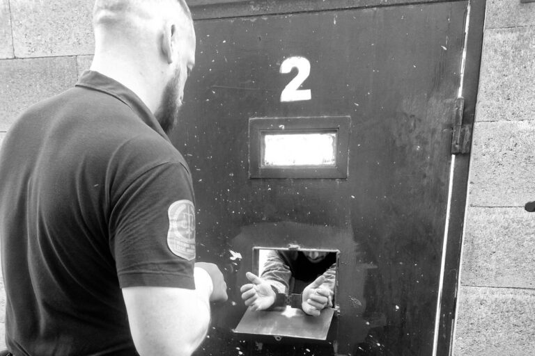 Dokumentaristka Eretová: Nepřestává mě překvapovat, jak dokážou vězni pašovat věci a jak je schovávají