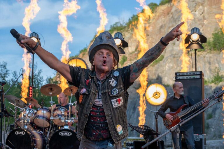 Vilém Čok slaví 64: Rocker tělem i duší, v srdci ale věrný manžel i dědeček