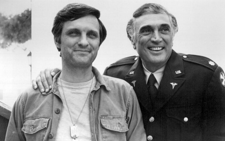 Alan Alda (89) se nebojí stárnutí. Hawkeye z M*A*S*H bojuje s nemocí a stále točí