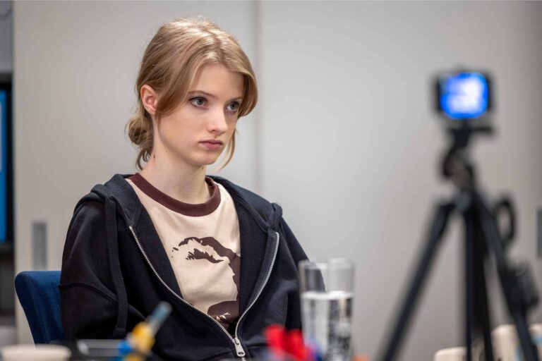 Tento týden v seriálu Ulice: Agáta u výslechu, Kolda od krve, Kristýna v slzách a střet Prokopa a Adriany