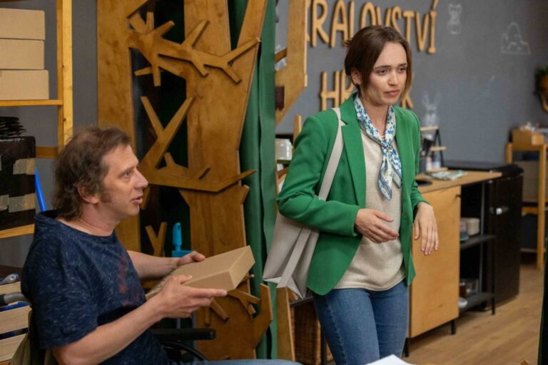 Ulice má novou postavu. Helena v Království hraček vzbudí poprask