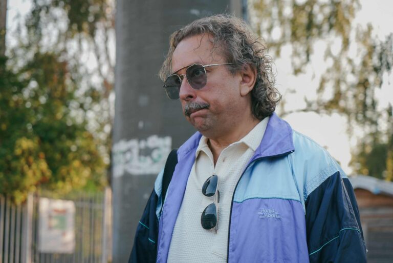 Korupce, góly a odposlechy. Nový seriál Štěstíčku naproti ukáže, co se dělo v zákulisí českého fotbalu