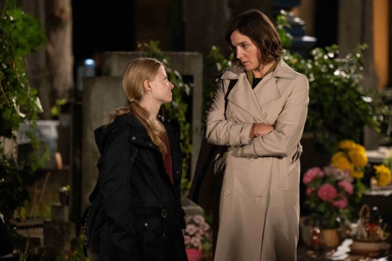 Agáta z Ulice míří na hrob otce. Hádka s babičkou a dusno na halloweenské party