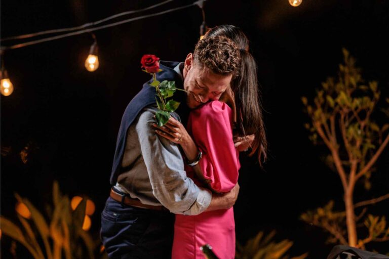 Bachelor: První hra i rande a dění ve vile se pořádně vyostří. Urážky, vzájemné dotyky a druhý Bachelor stále nikde