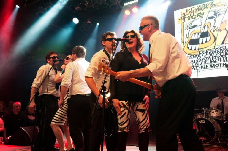 Ilona Csáková (55) slaví 40 let na scéně návratem do kapely Laura a její tygři, kde začínala