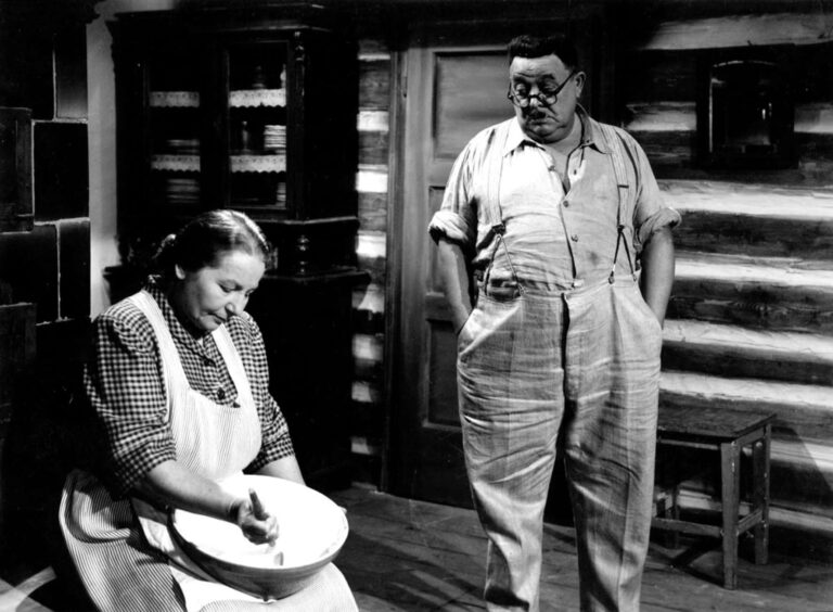 Rodinné trampoty oficiála Tříšky: Problémy se jménem, změna obsazení kvůli zákazu a falešná omluvenka