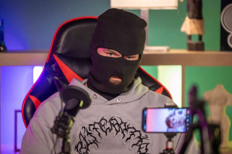 Ulice přináší nové drama a rozkrývá pozadí Koldova chování: Další šikana Magdy a radikalizace pod vlivem youtubera