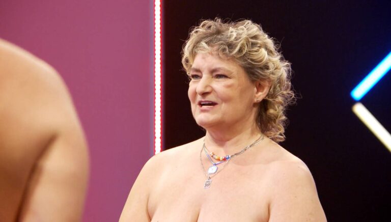 Nahá seznamka jede dál. Naked Attraction chystá speciály, neodvysílané záběry, návraty i druhou sezónu