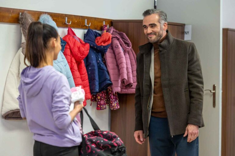 Ulice: Adrianu čeká milostné dilema, nový muž i dramatické zvraty