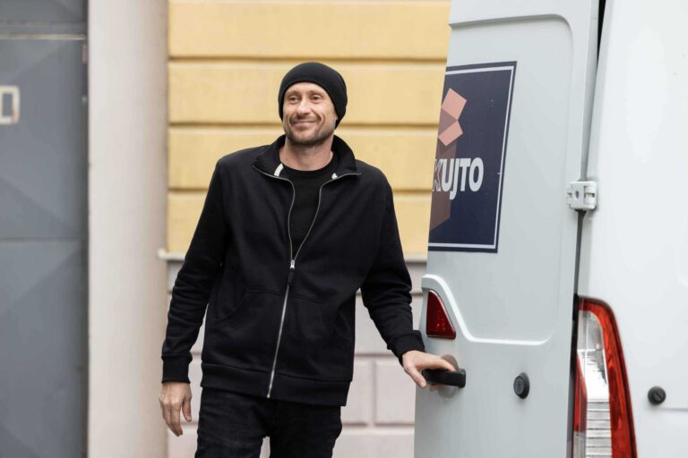 Příští týden v seriálu Ulice: Vanda mizí, Lumír má strach o životy blízkých, nová rodina a Sonin další střet