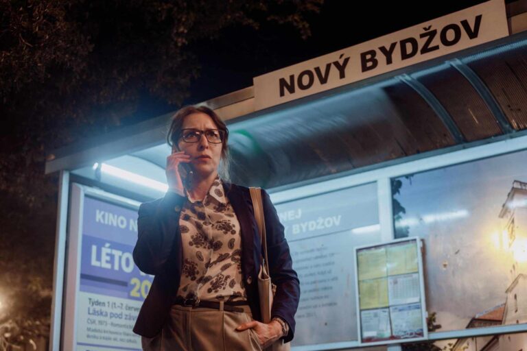 Dusno v seriálu Bratři a sestry graduje: Vrací se Marta a dlouho tajená pravda může rozbít křehké vztahy