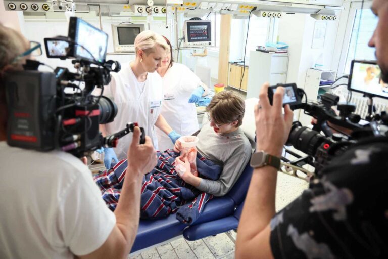 Nemocnice 24/7: Žena si naordinovala chlor. Nový pořad z urgentu ukazuje, co Češi zkouší