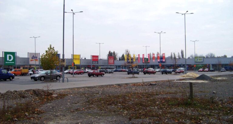 Víkendové nákupy potravin vyžadují dobré plánování. Oblíbené supermarkety čeká přerušení provozu