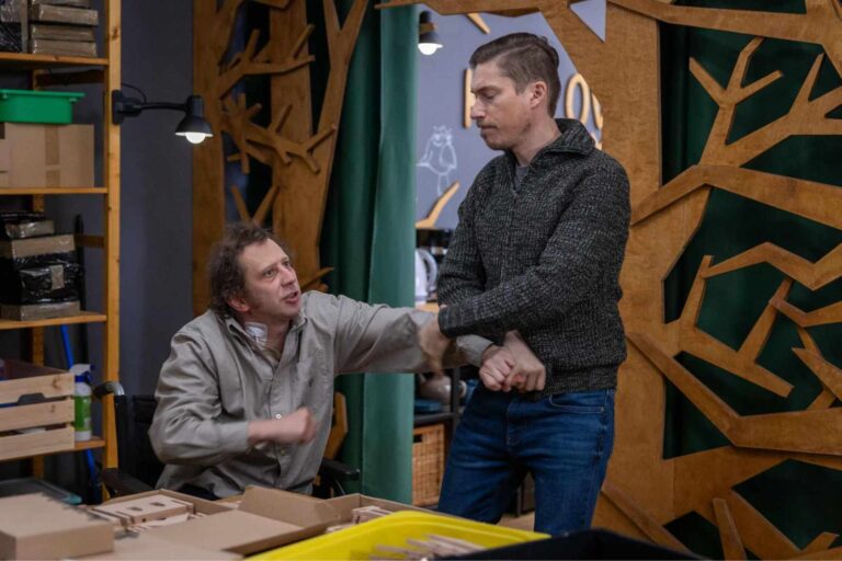 Příští týden v seriálu Ulice: Politická nabídka pro Lumíra, Adriana se chce rozejít s Prokopem a problémy s Helenou