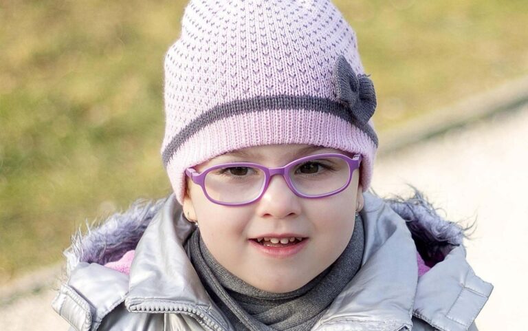 Státní oční ambulance pro děti nestíhají nápor. Vyšetření v soukromé ambulanci přitom také hradí pojišťovny